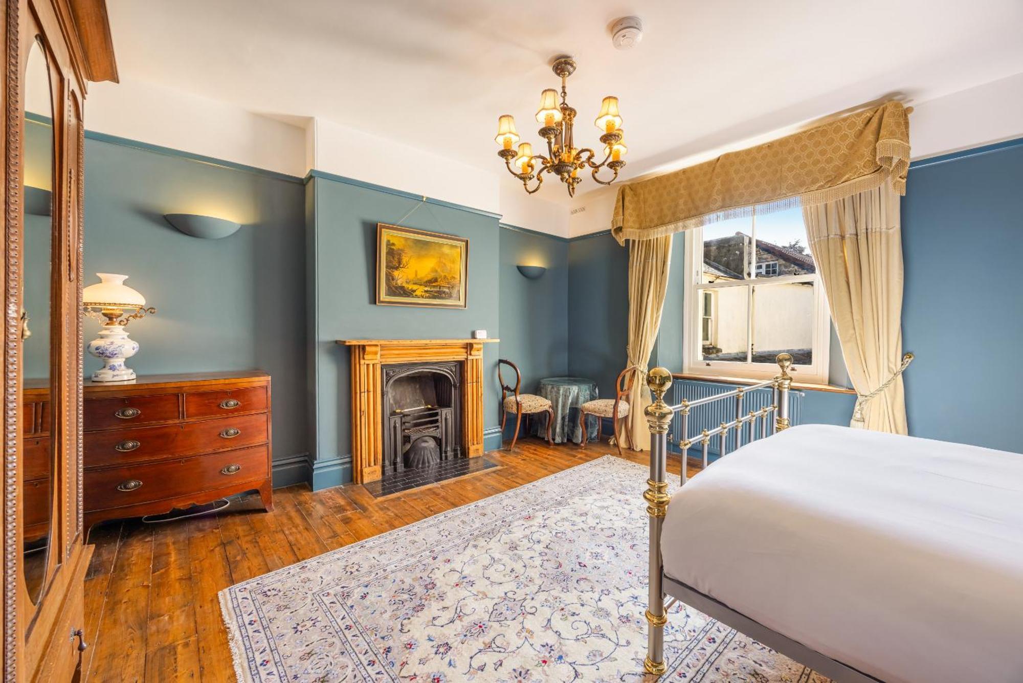 Blue Bliss - Sumptuous, Period Apartment Chagford Esterno foto