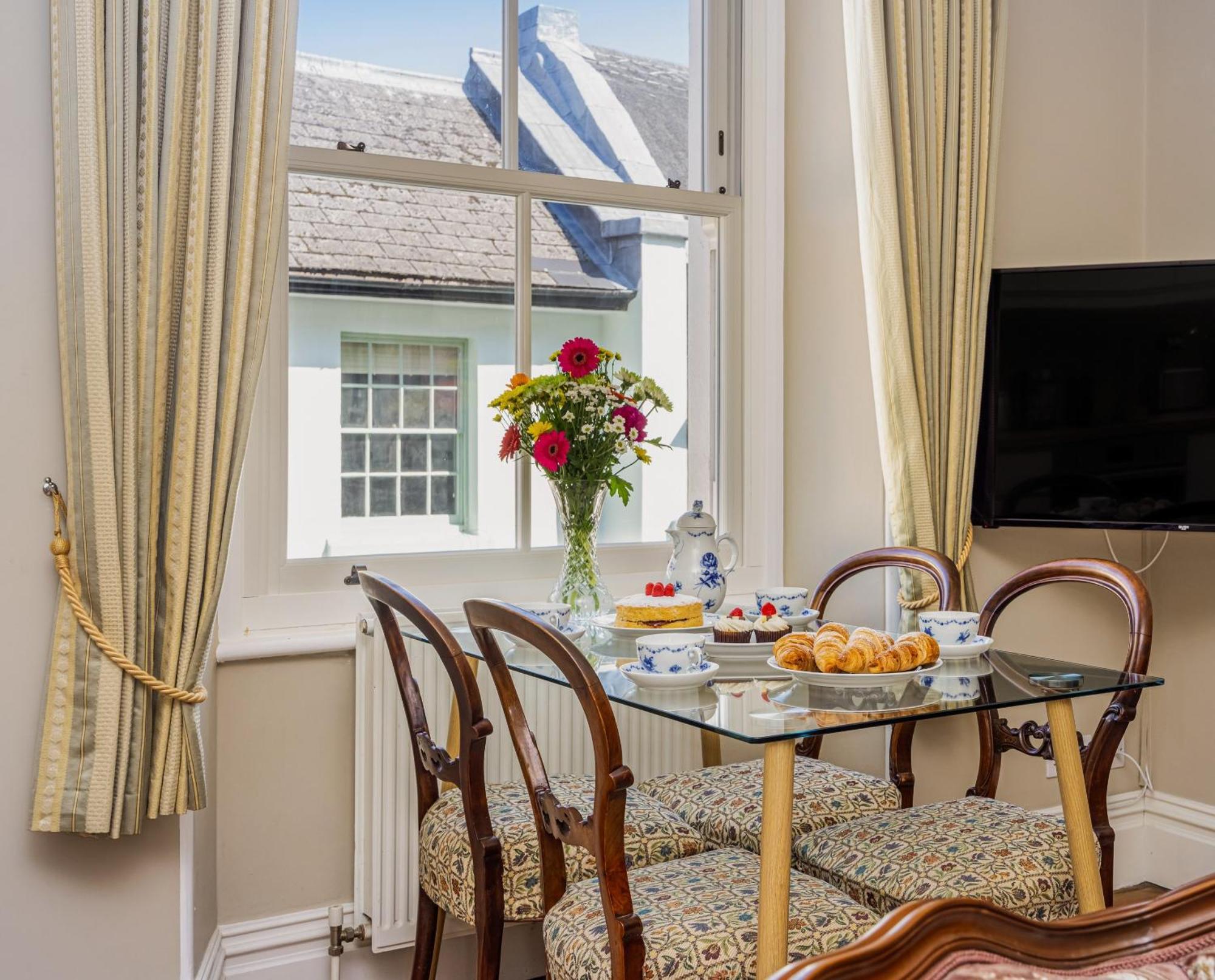 Blue Bliss - Sumptuous, Period Apartment Chagford Esterno foto